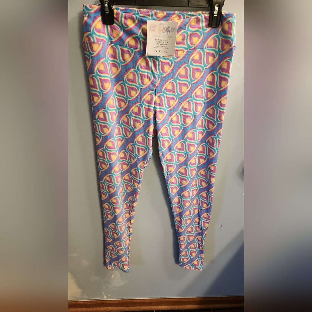 🍉LuLaRoe Blue and Pink Geometric Leggings